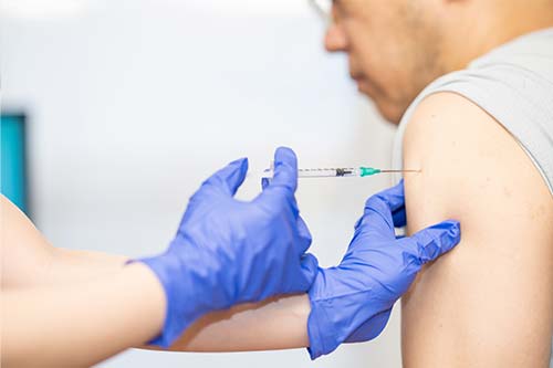 男性ホルモン補充療法を受ける男性